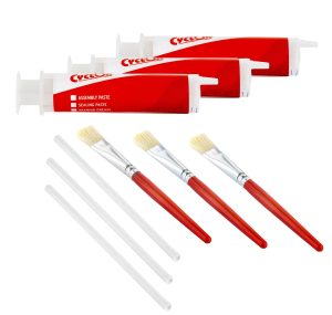 Set met 3 spuitjes en 3 kwastjes voor de Cyclon Grease Bar