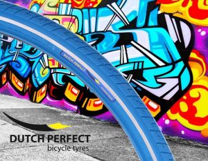 Buitenband Dutch Perfect 28 x1.40" / 40-622 anti-lek - blauw met reflectie