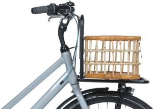 Rotan fietsmand Basil Green Life Medium 18 liter 39 x 29 x 22 cm - natural bruin