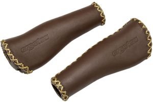 Handvatset Ergotec Monaco 135/135 mm - chocolate brown