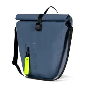 Fietstas Urban Proof Storm Recycled - 20 liter - blauw